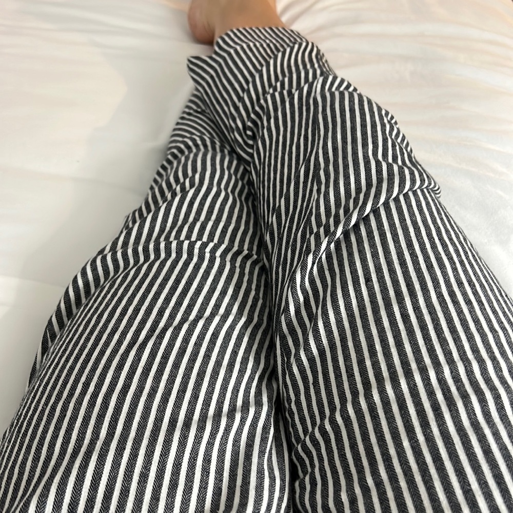Ankle pants